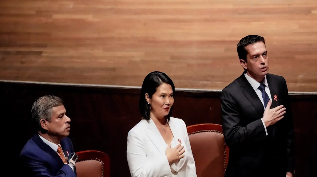 Sorpresa en el Senado: un voto de la oposición “traicionó” el pacto y permitió el triunfo al fujimorista Miguel Torres
