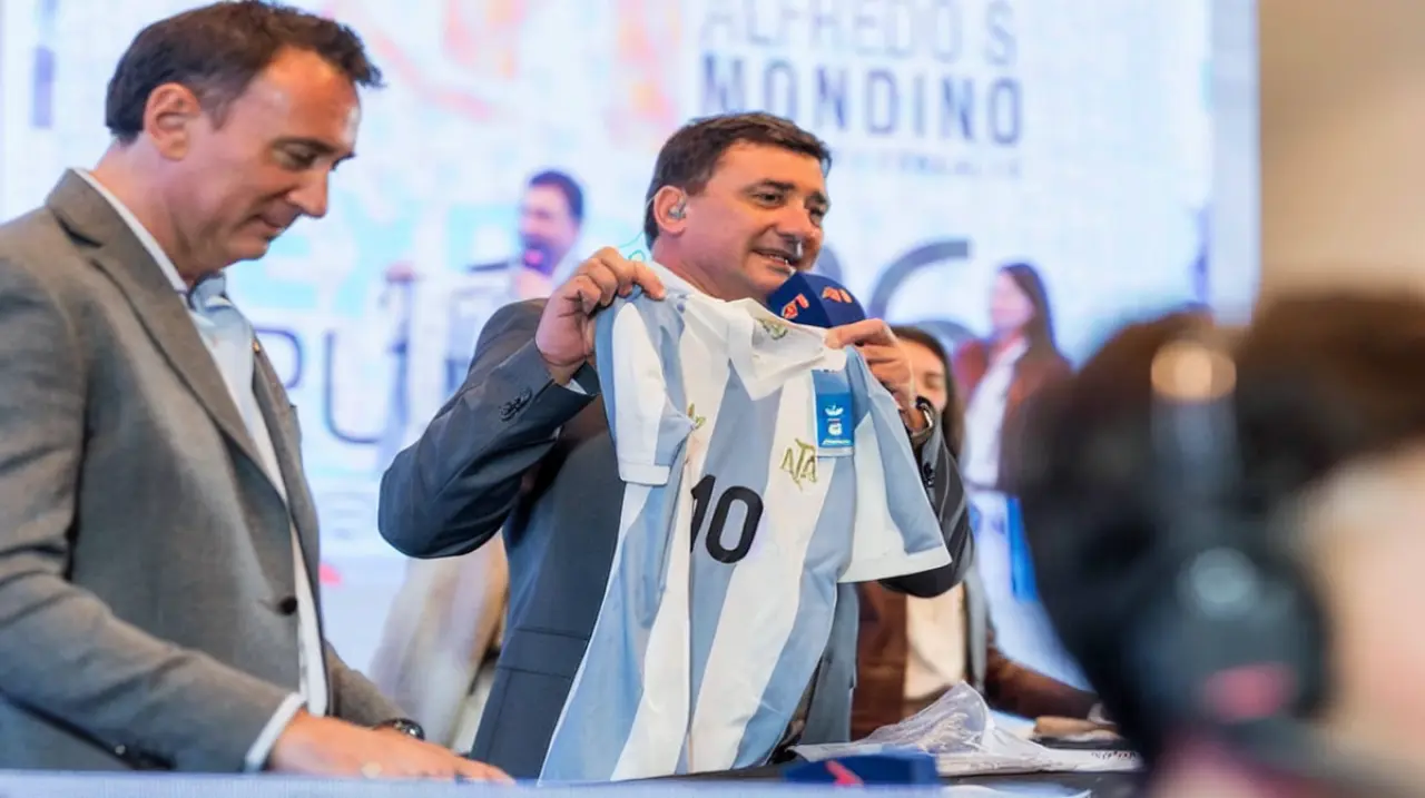 Lionel Messi: una camiseta firmada por el capitán argentino se vendió en $23 millones en la Rural