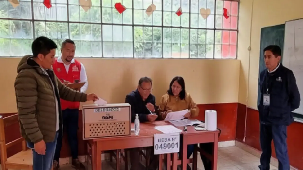 Elecciones Regionales y Municipales: evalúan reubicar locales de votación por riesgos del Fenómeno El Niño en regiones