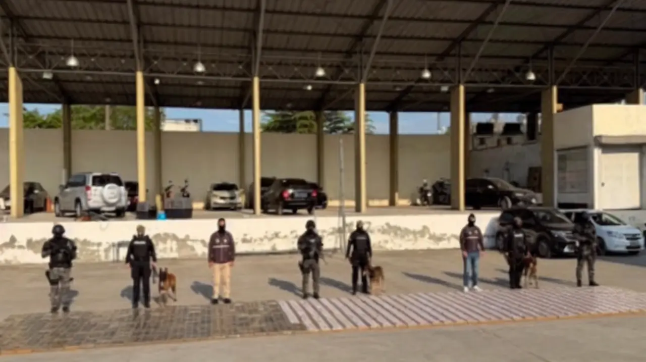 La Policía de Ecuador incautó 1,2 toneladas de cocaína ocultas en un contenedor con destino a Letonia