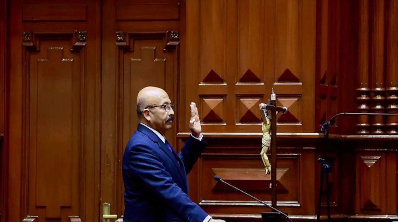 Óscar Reto asume la presidencia de la primera Mesa Directiva de la Cámara de Diputados