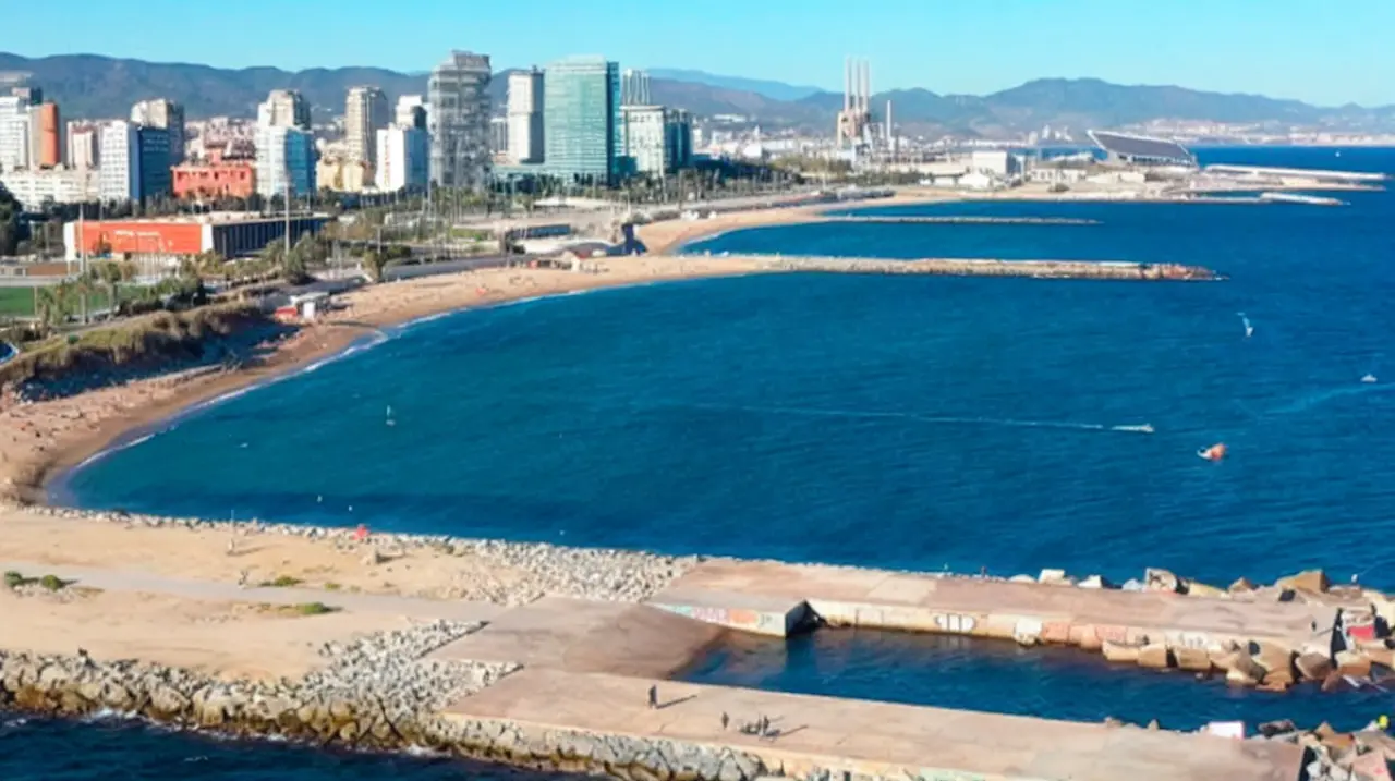 Barcelona disfruta de un domingo soleado con 30 grados y casi nulas probabilidades de lluvia