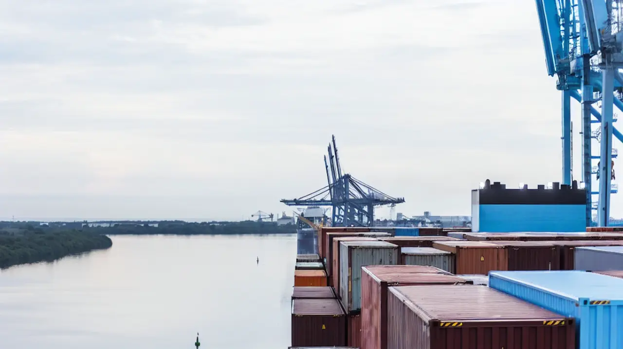 Aranceles de Estados Unidos reordenan la logística exportadora de la región