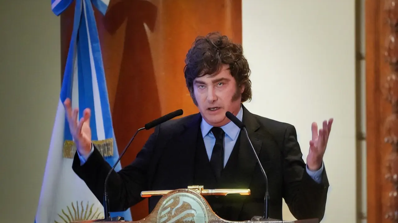 Presidente de Argentina acusó al gobierno de México de financiar campañas en su contra