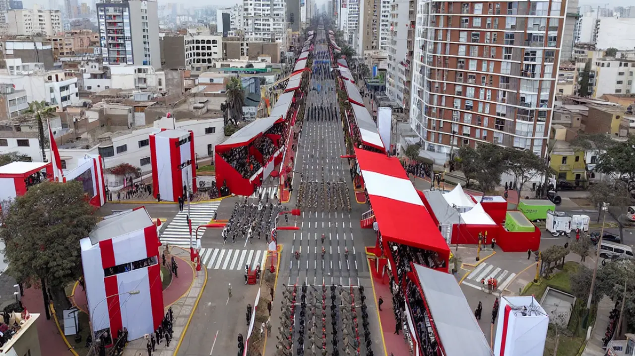 Vías auxiliares de la av. Brasil son cerradas hoy e inician ensayos para la Gran Parada Militar de este 29 de julio
