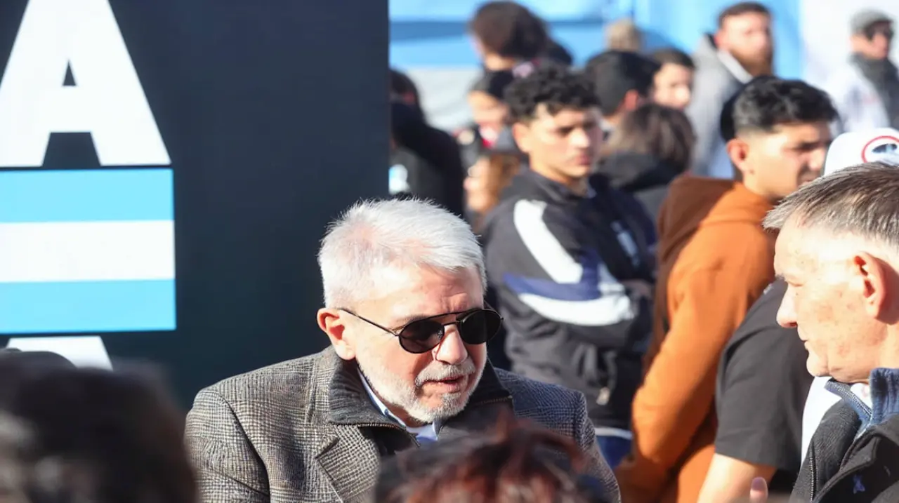 Aníbal Fernández volvió a cuestionar a Máximo Kirchner y respaldó a Kicillof como postulante