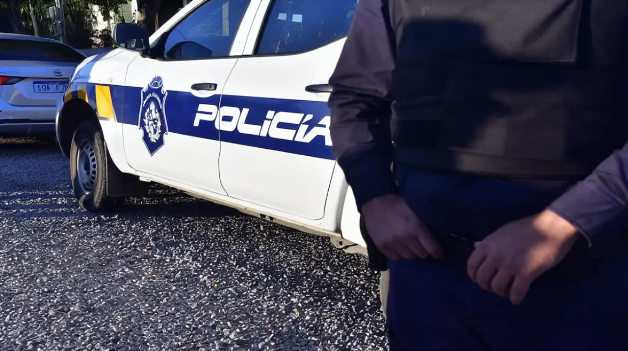 Una adolescente de 13 años mató a su abuela en Montevideo y dijo que siguió indicaciones de un videojuego