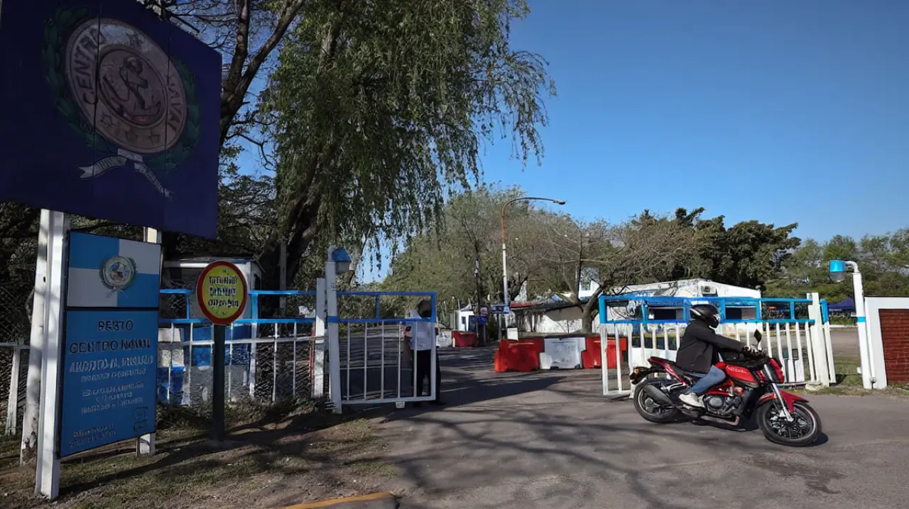 Un hombre de 74 años fue herido por una bala perdida en el Centro Naval de Núñez