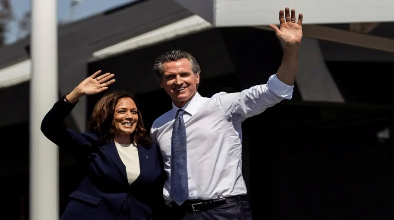 Harris y Newsom lideran la discusión demócrata para 2028, según encuestas dispares
