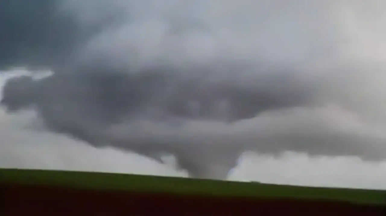 Un tornado golpeó el sur de Brasil y dejó siete heridos en Rio Grande do Sul