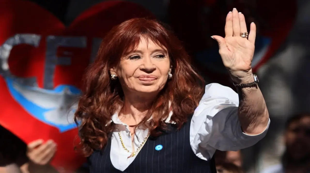Cristina Kirchner difundió una carta en la que cuestionó su condena por Vialidad y habló de “machismo estructural”