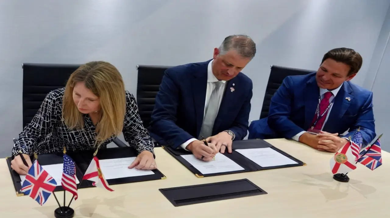 Florida y el Reino Unido sellan una alianza para financiar proyectos espaciales