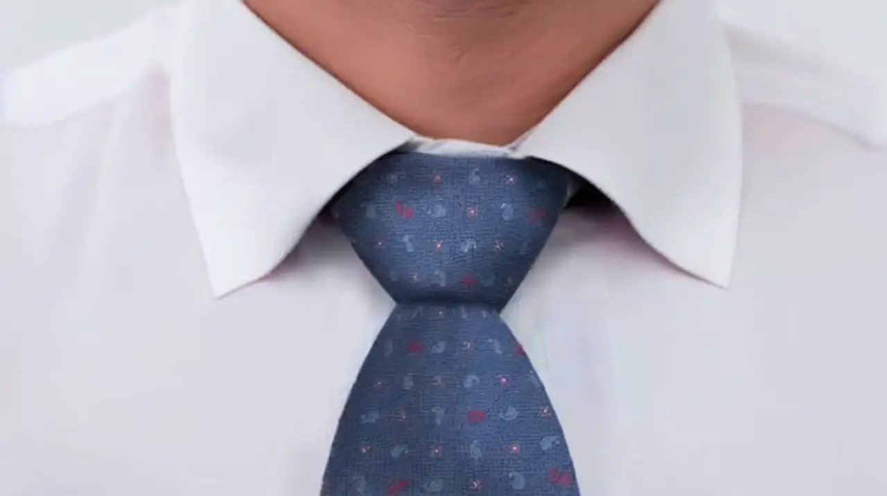 Cómo hacer un nudo de corbata simple y prolijo en pocos pasos