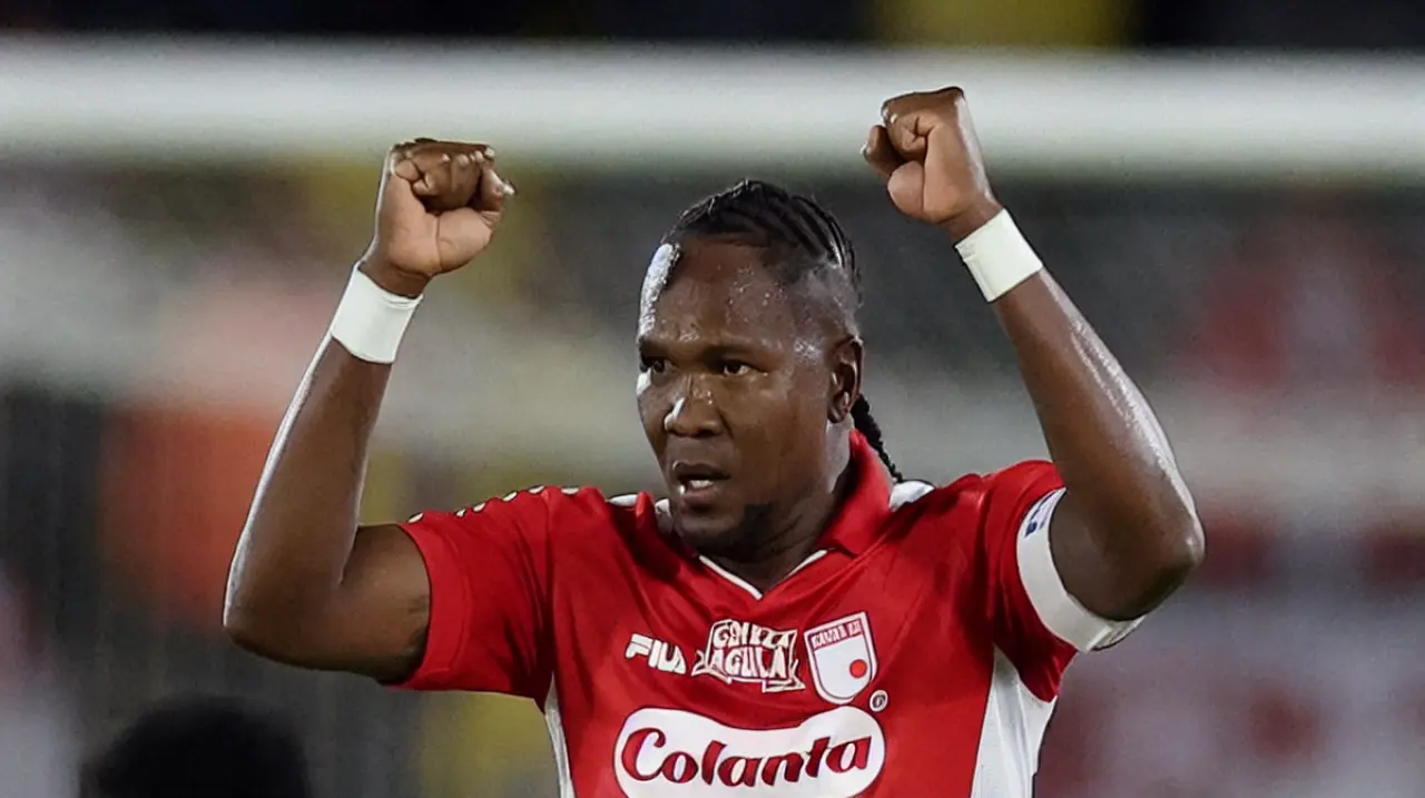 Rodallega apunta contra el negocio que, según él, frena a los juveniles del fútbol colombiano