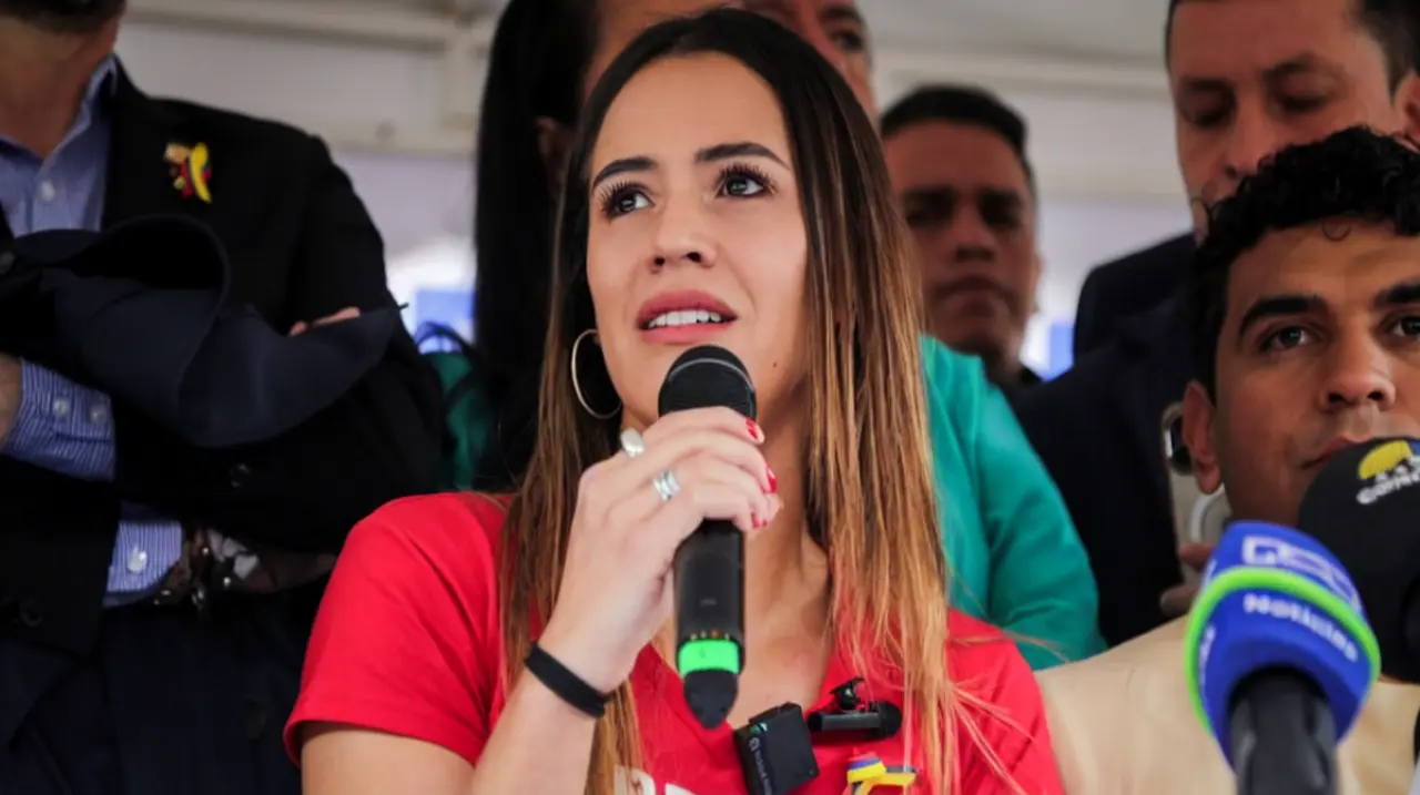 Mafe Carrascal rechazó proyecto para prohibir el aborto y defendió el fallo de la Corte