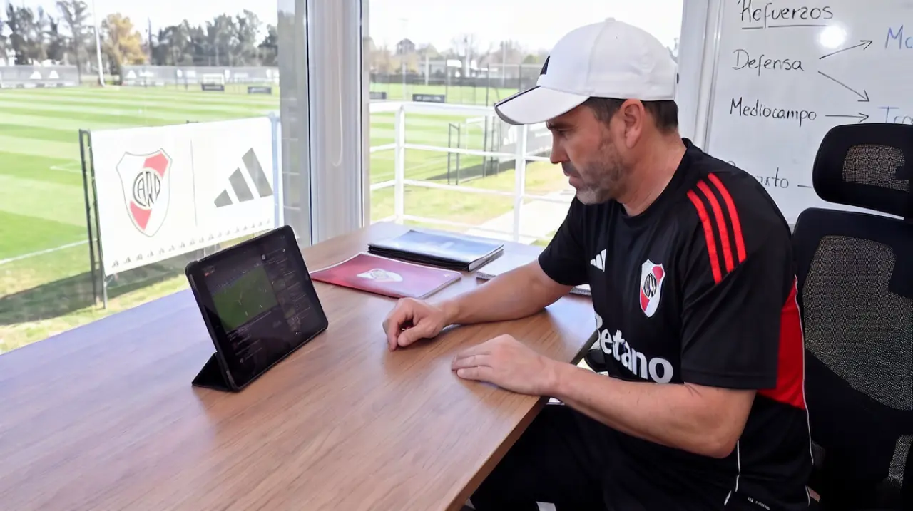 River acelera refuerzos tras el golpe en La Plata