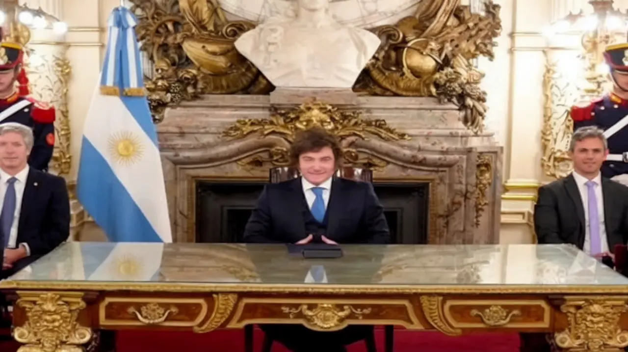 Milei usó la cadena nacional para relanzar su ofensiva sobre el Banco Central