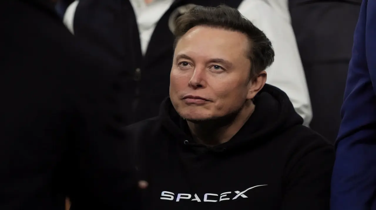 Un cohete de SpaceX caerá sobre la Luna y dejará un cráter visible para telescopios