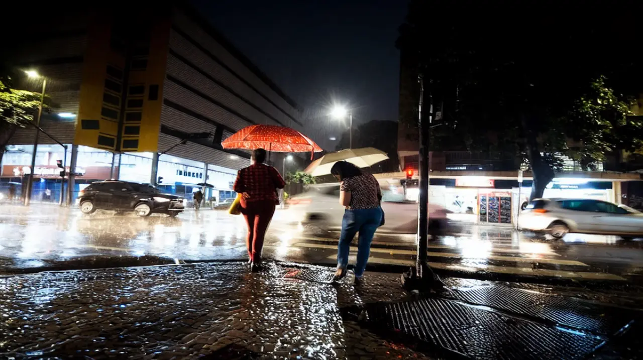 Alerta naranja en Buenos Aires por tormentas fuertes con posible granizo