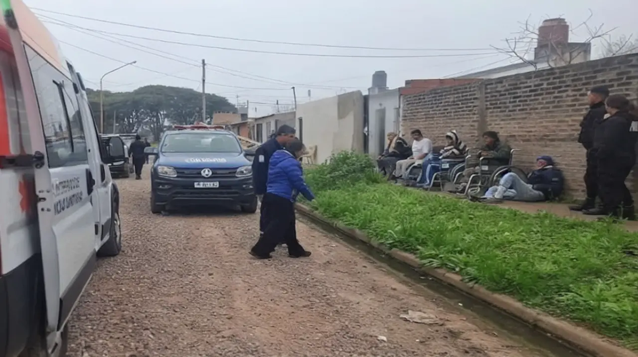 Un incendio destapó un geriátrico clandestino en Santa Fe y dejó una investigación abierta