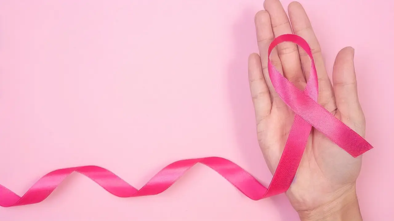 El historial familiar modifica el riesgo genético de cáncer de mama, incluso entre mujeres con prueba BRCA positiva