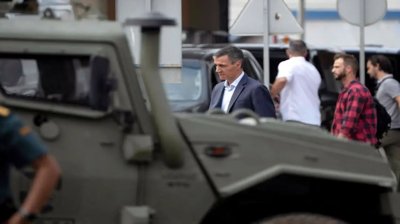 Ceuta expone a Sánchez ante su mayor crisis migratoria y abre un frente político con Marruecos
