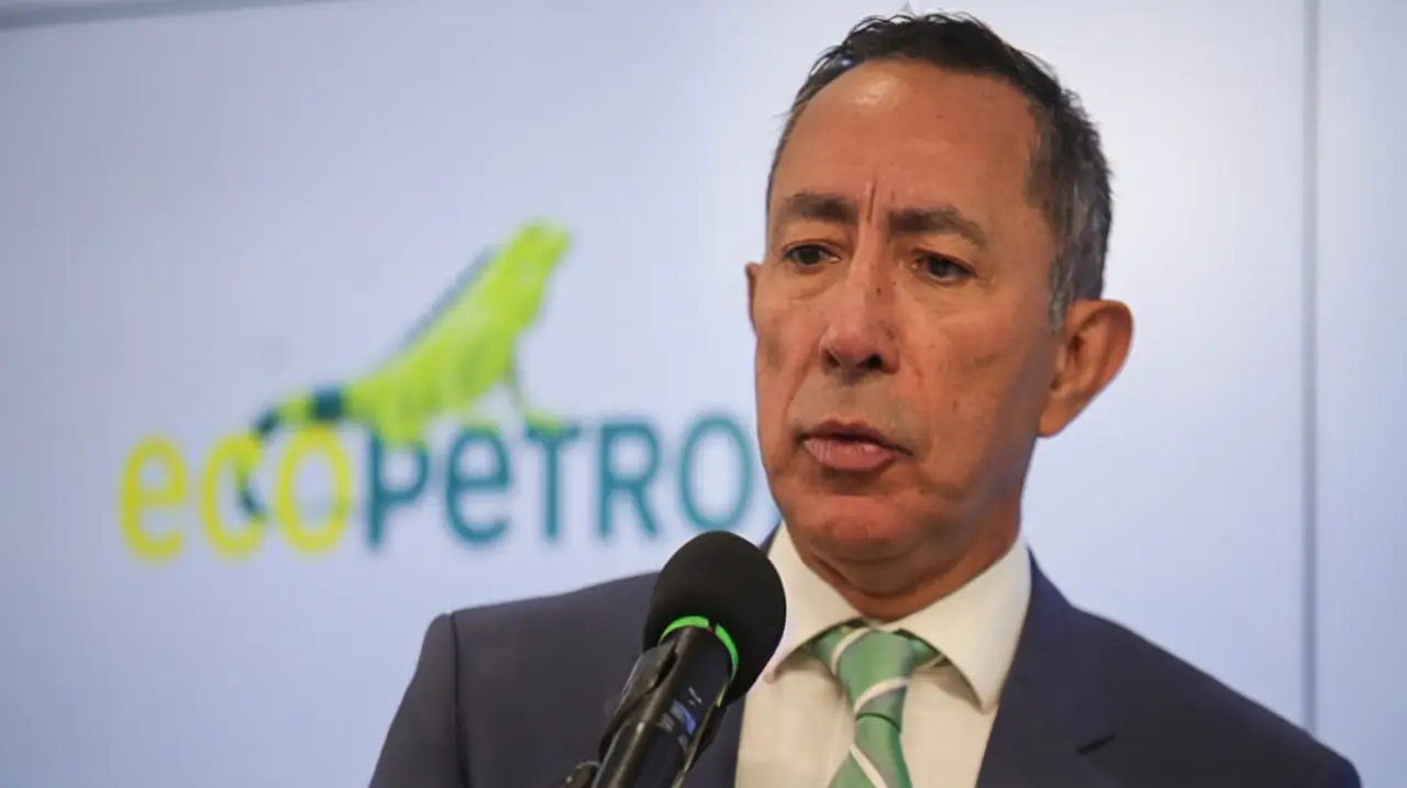 Críticas a Roa por dejar por fuera los principales riesgos de Ecopetrol en su balance de salida