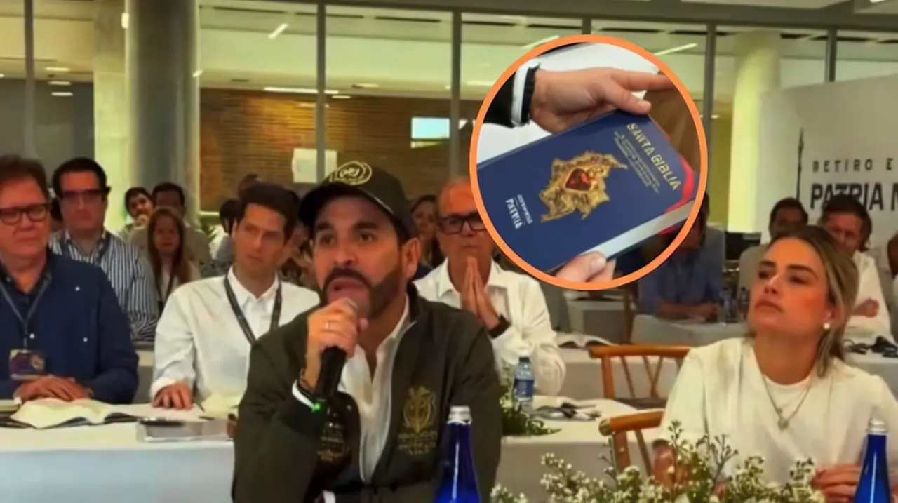 De la Espriella reúne a su gabinete en un retiro espiritual y les entrega biblias antes de asumir la Presidencia