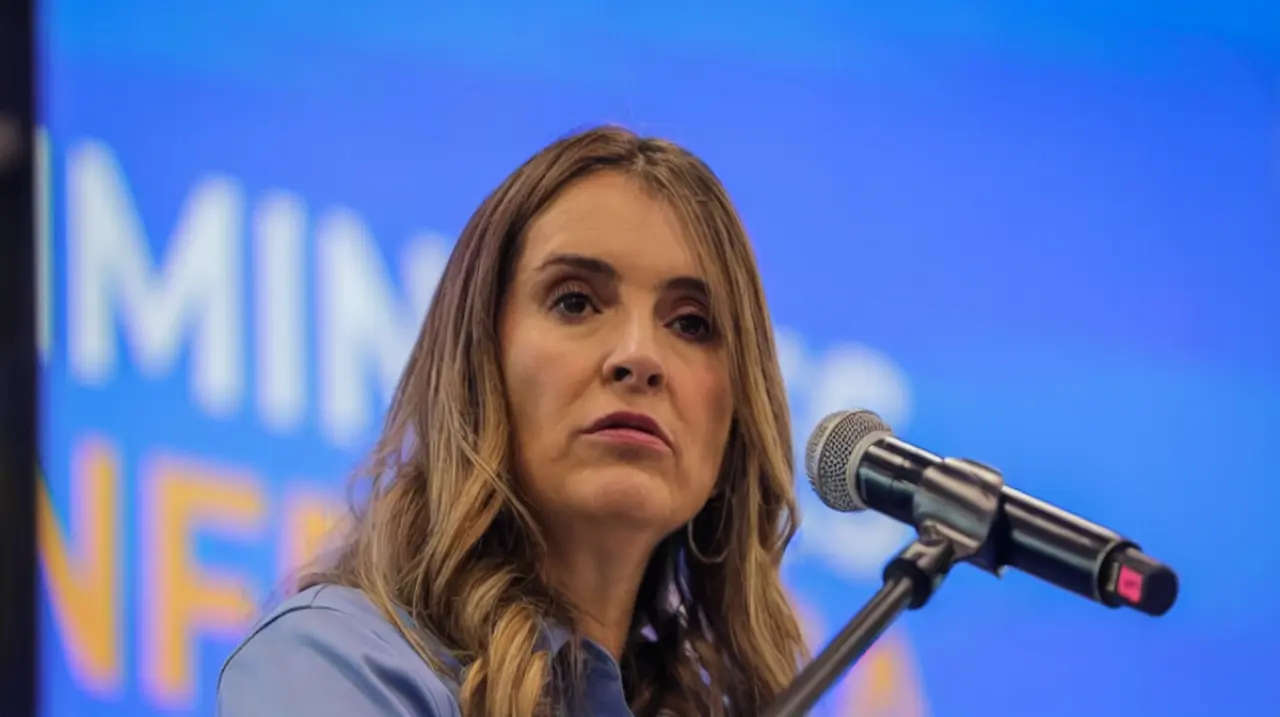 Paloma Valencia dijo que el Centro Democrático no encaja en la derecha y reabrió la discusión interna