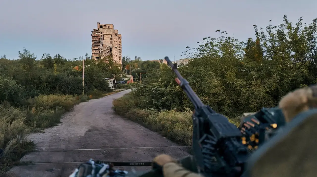 Ataques con drones dejan al menos cinco muertos en Rusia y alcanzan un depósito de Wildberries
