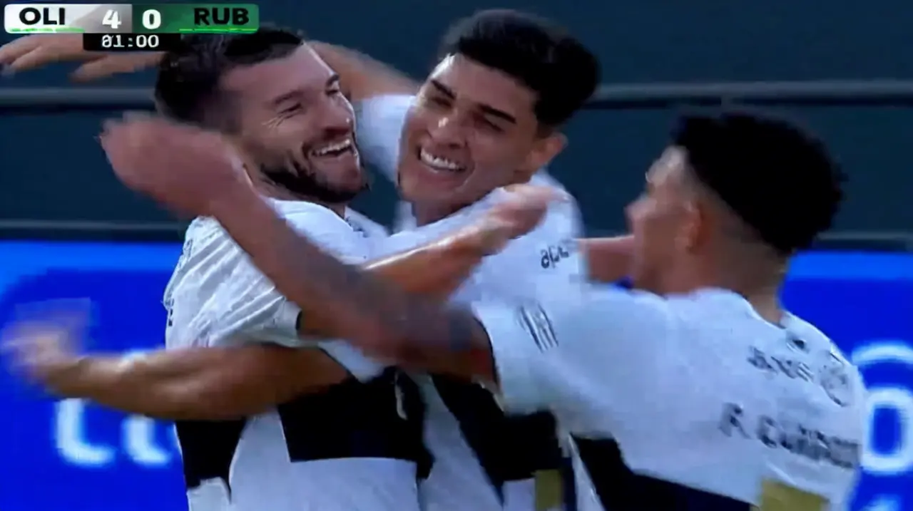 Tim Payne debutó en Olimpia con un gol en la goleada ante Rubio Ñu