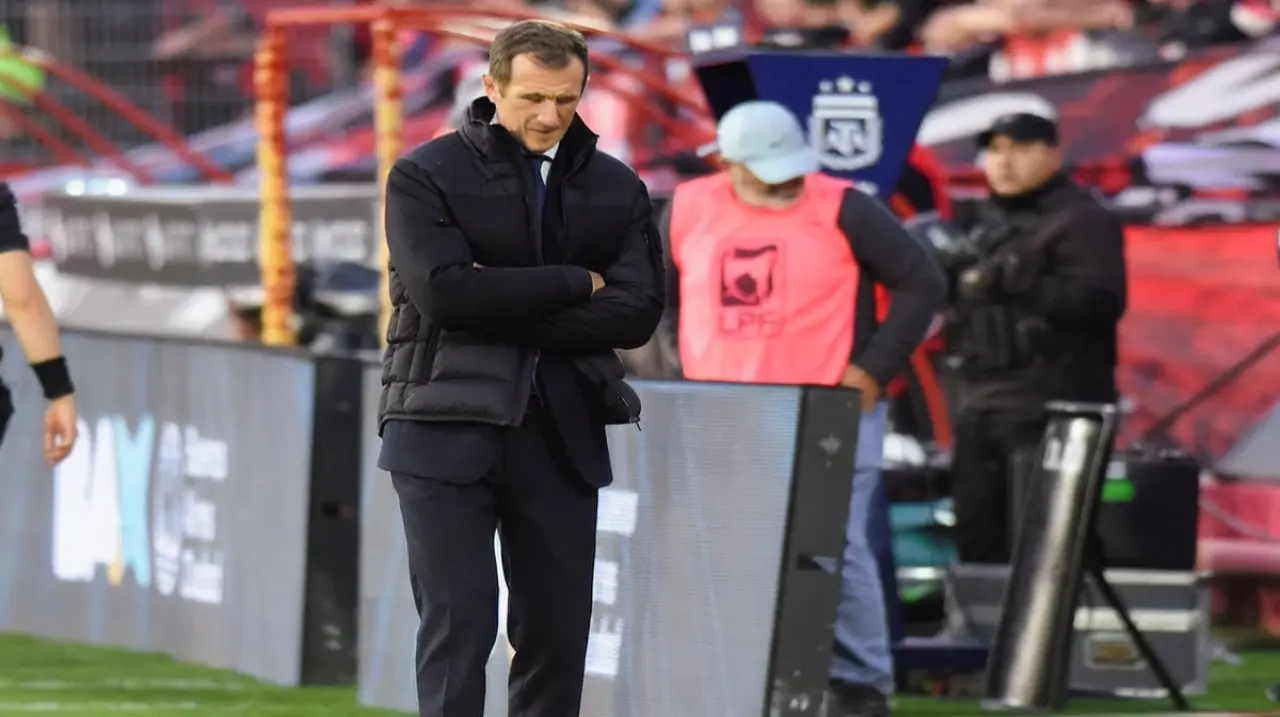 Arruabarrena marcó las fallas de Boca tras el empate en Rosario