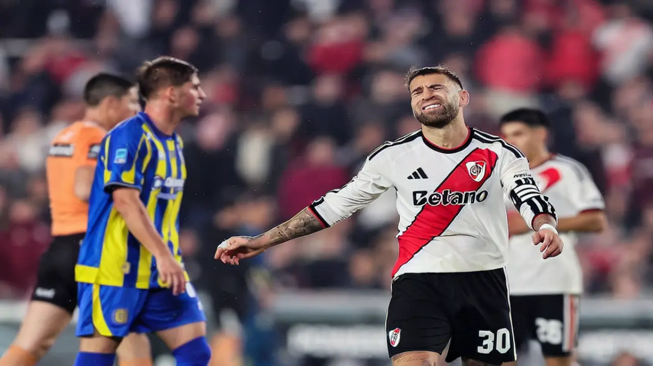 Rosario Central sorprendió a River en el Monumental y ganó por un autogol de Otamendi