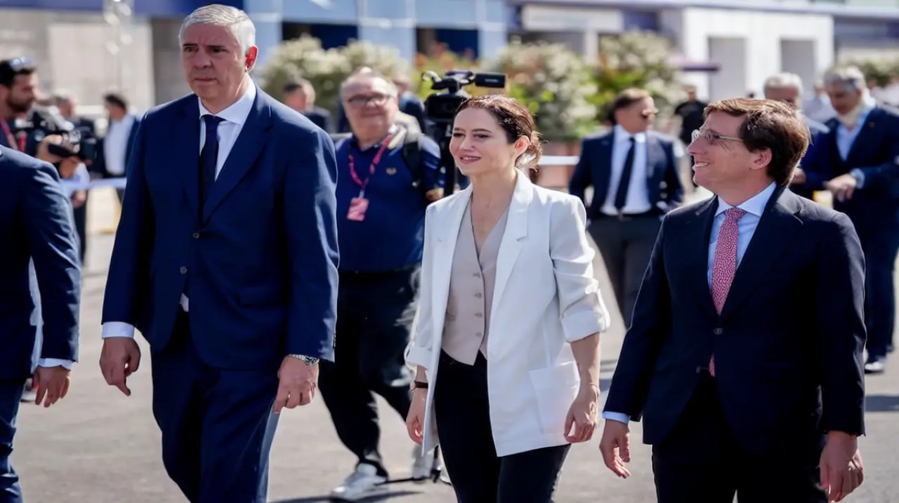 La compra de un ático en Chamberí obliga al Gobierno de Ayuso a dar marcha atrás