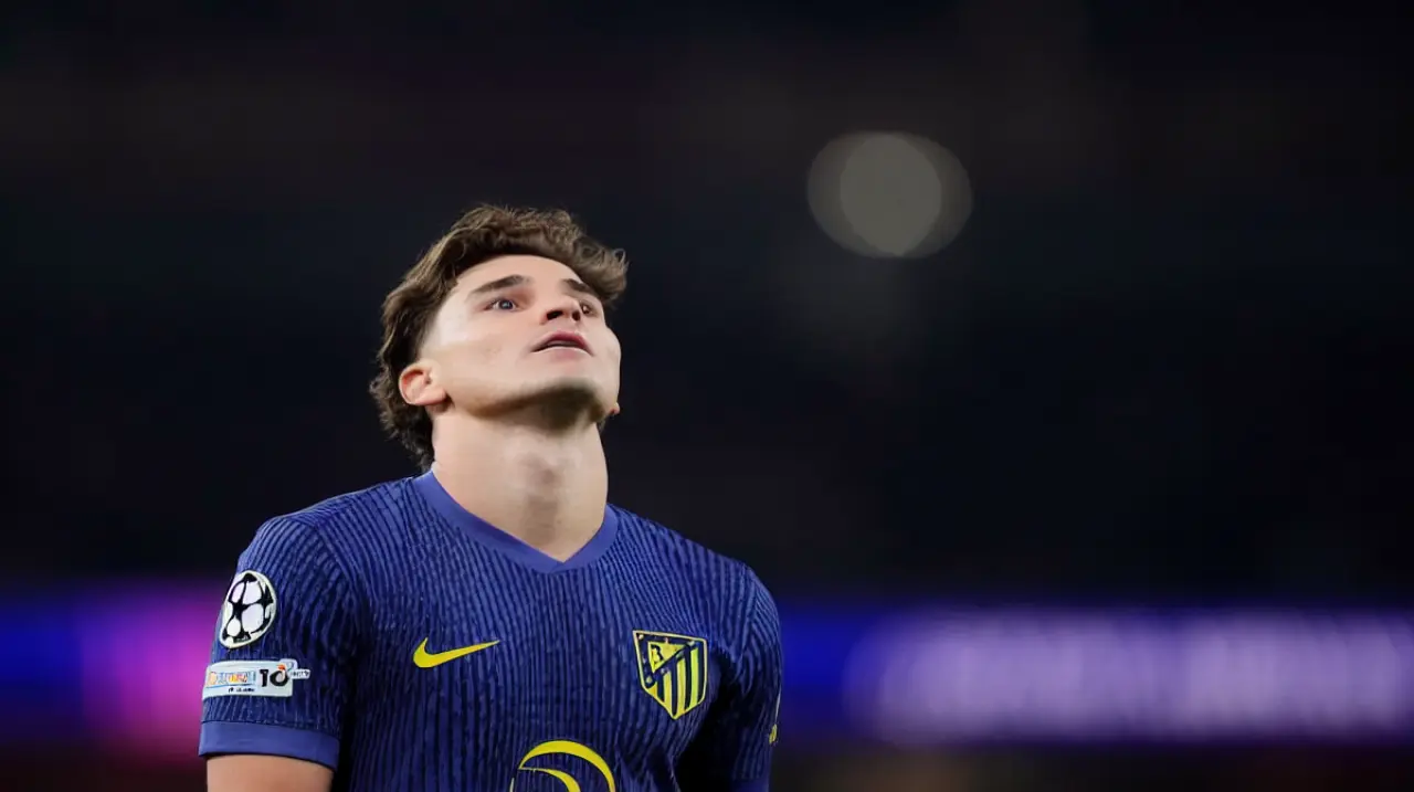 Julián Álvarez se entrena a distancia y sigue abierta su salida de Atlético de Madrid