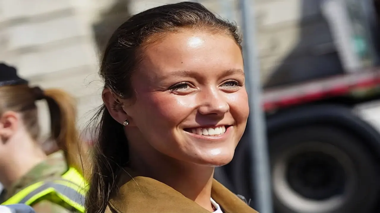 Isabella de Dinamarca se suma al servicio militar en medio de una reforma histórica