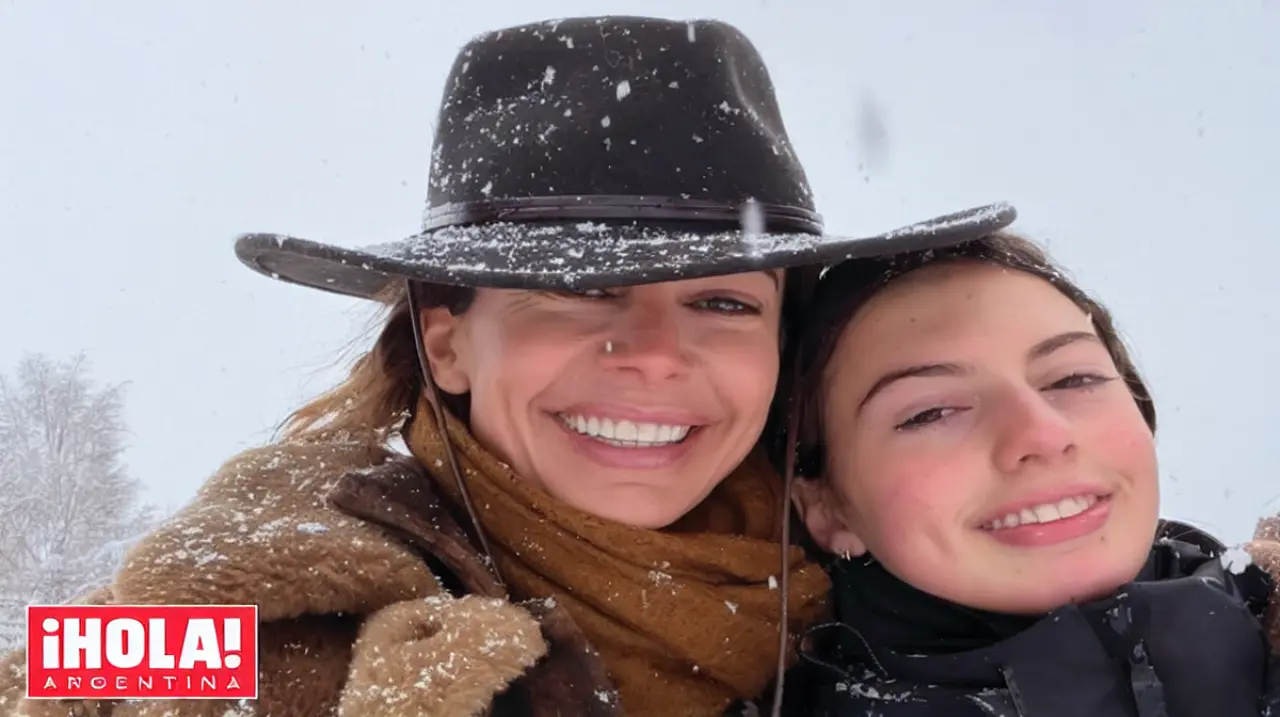 Juliana Awada pasó días de nieve en la Patagonia junto a Antonia Macri