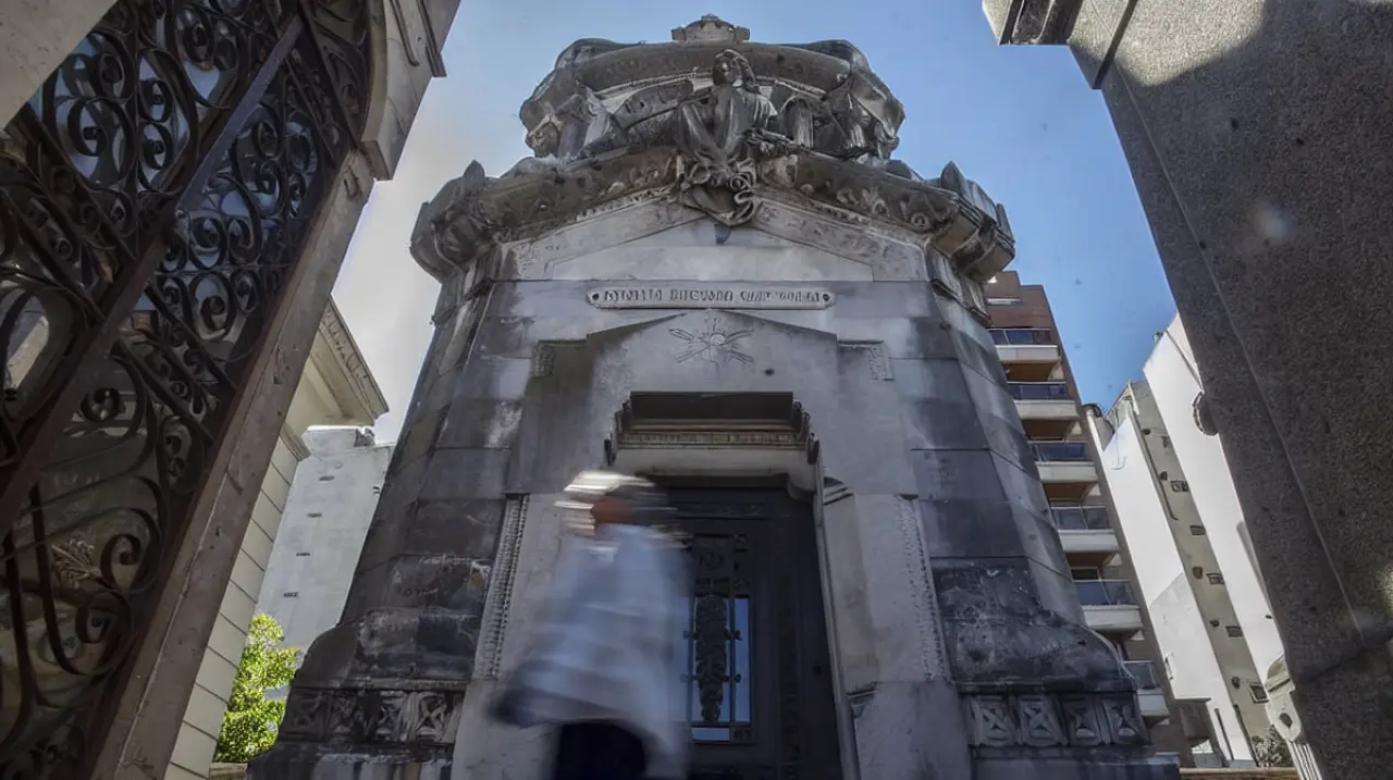 La Ciudad habilita un local gastronómico y un gift shop en el Cementerio de la Recoleta