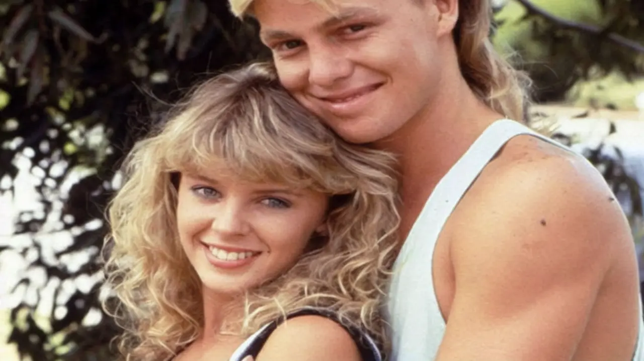 Jason Donovan, el recuerdo incómodo de una era pop que no terminó