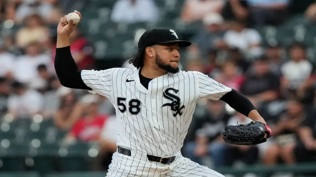 Castillo brilla y Medias Blancas blanquean 5-0 a Cincinnati