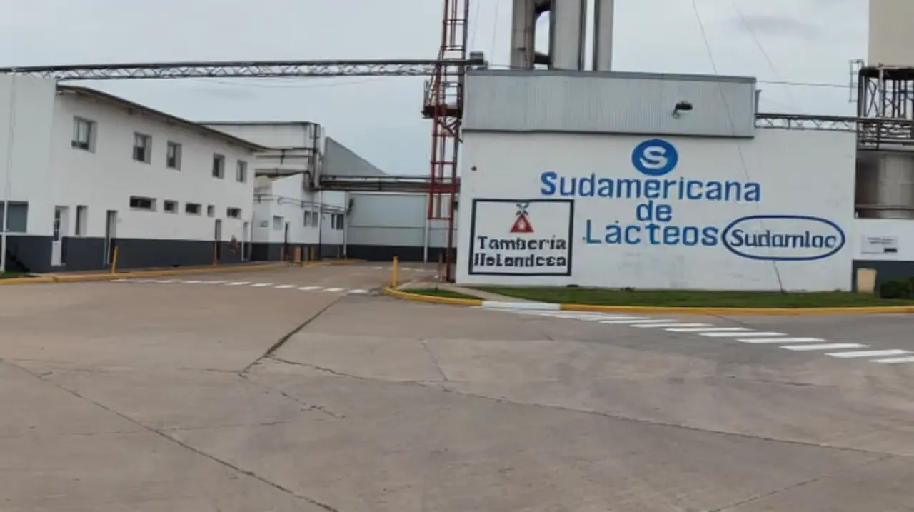 La planta láctea de Díaz vuelve a operar y apunta a 350 toneladas de queso por mes