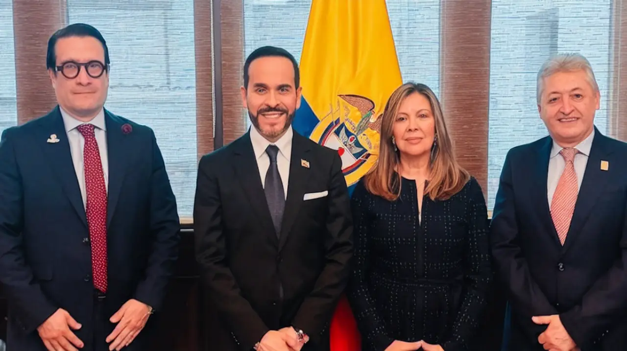 De la Espriella se reunió con la fiscal Luz Adriana Camargo y habló de coordinación contra el crimen