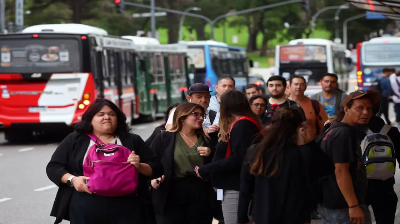 La UTA ratificó un paro de colectivos por 24 horas en el interior del país