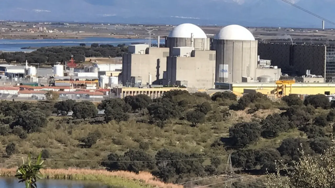 Almaraz seguirá operativa hasta junio de 2030 tras la prórroga aprobada por el Gobierno