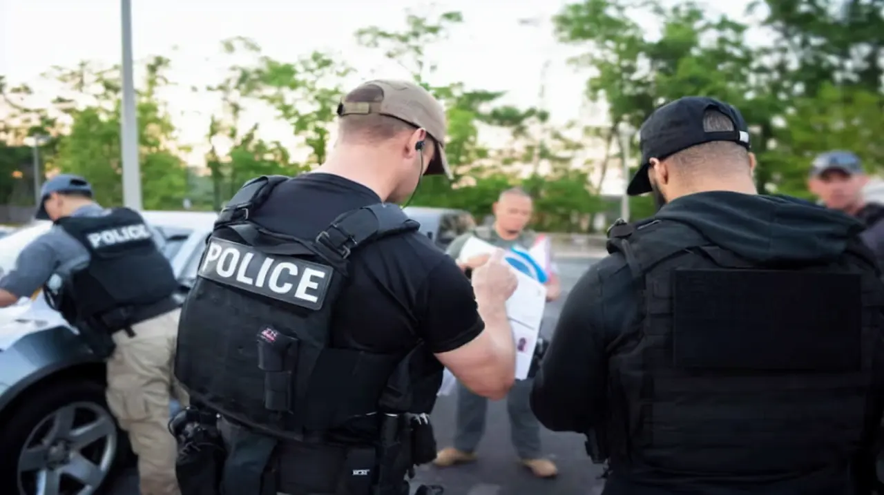 Nueva York fija el 25 de agosto para cortar la cooperación local con ICE