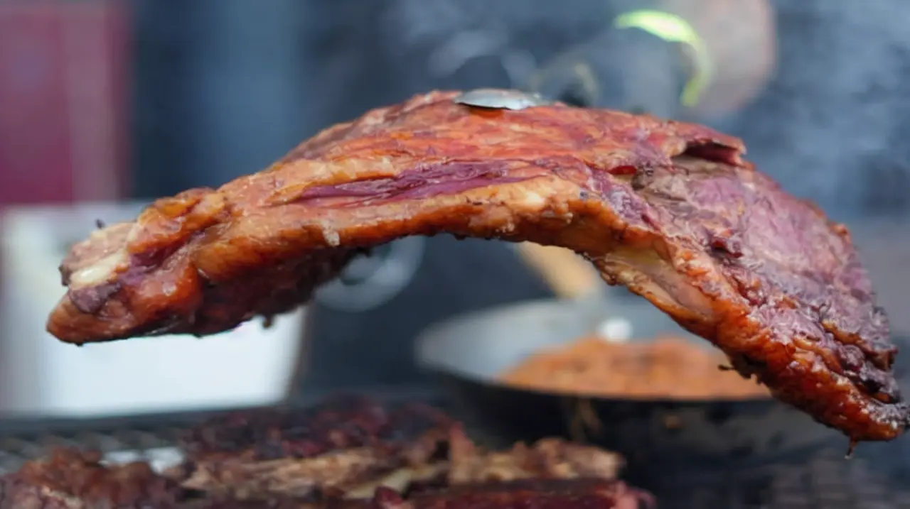Carne! vuelve a Palermo con 35 puestos, asado al fuego y entrada gratuita