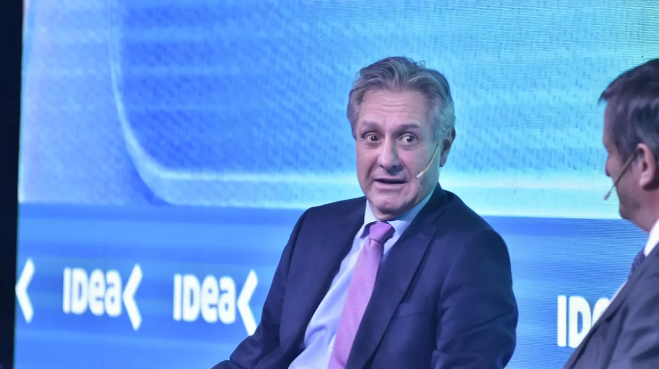 Daza proyectó que el Banco Central sumará USD 10.000 millones más antes de las elecciones de 2027