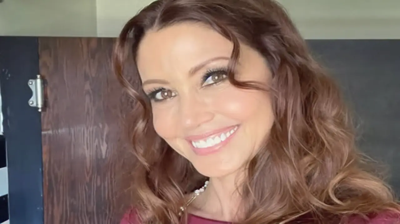 Shannon Elizabeth superó el millón de dólares en OnlyFans y busca decidir sus propios límites