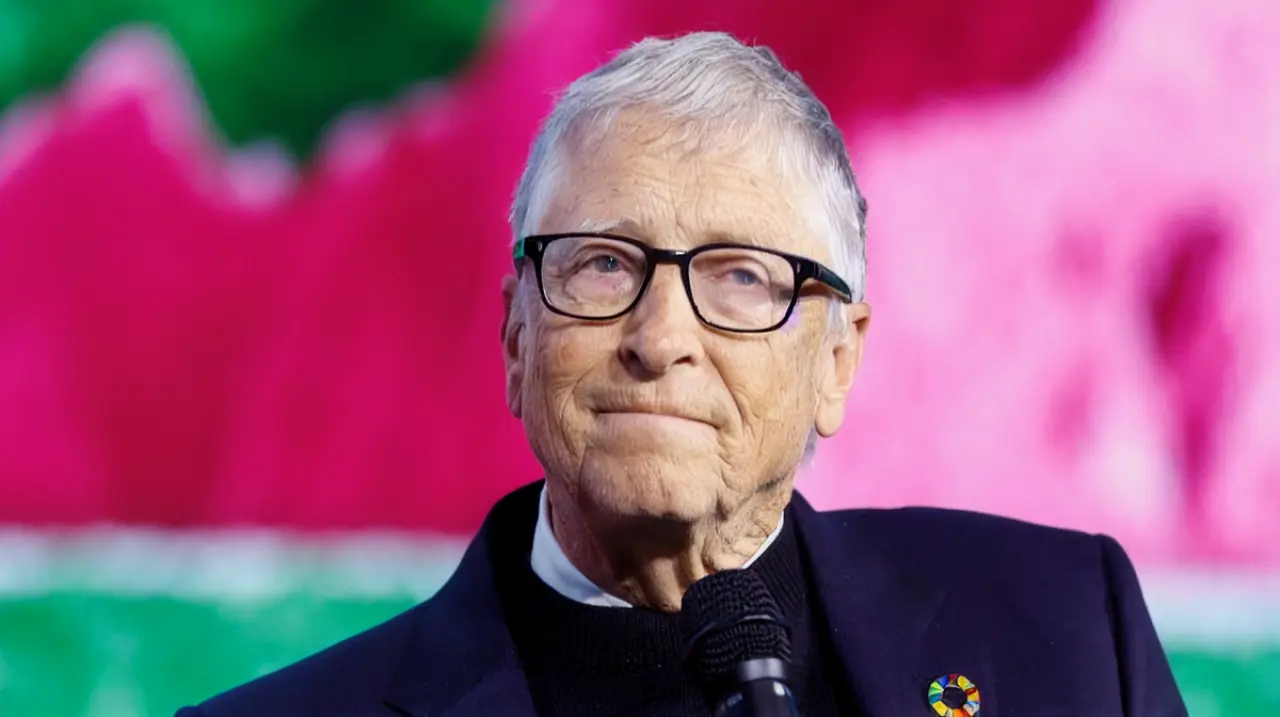 Bill Gates ve en la IA una pieza clave para ampliar el acceso a la salud