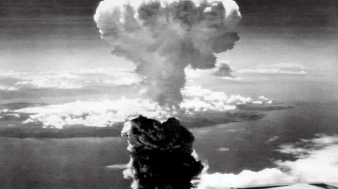 Philip Morrison, el físico que ayudó a construir la bomba de Nagasaki y luego cuestionó su uso